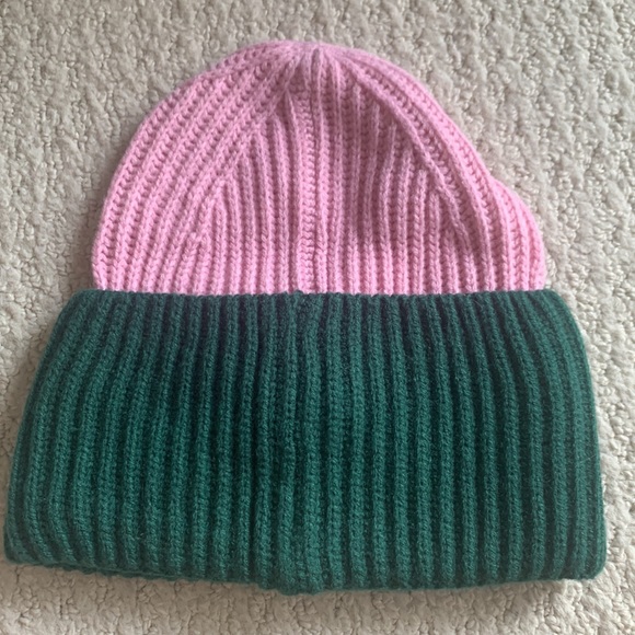Victoria’s Secret Toque - Picture 3 of 5